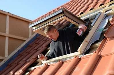 Pose de fenêtres de toit Velux à Thieux